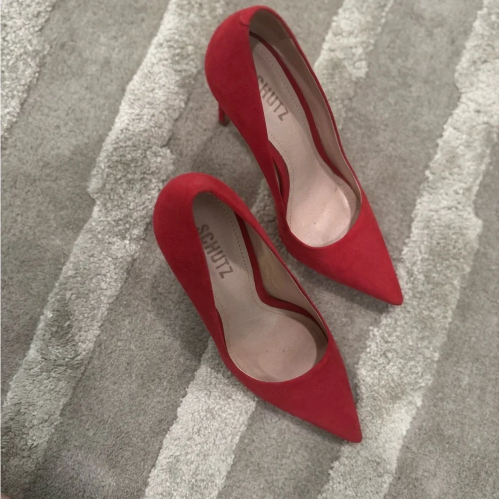 SCHUTZ Vibrant Red Women's Heels in size 6. - Picture 4 of 7